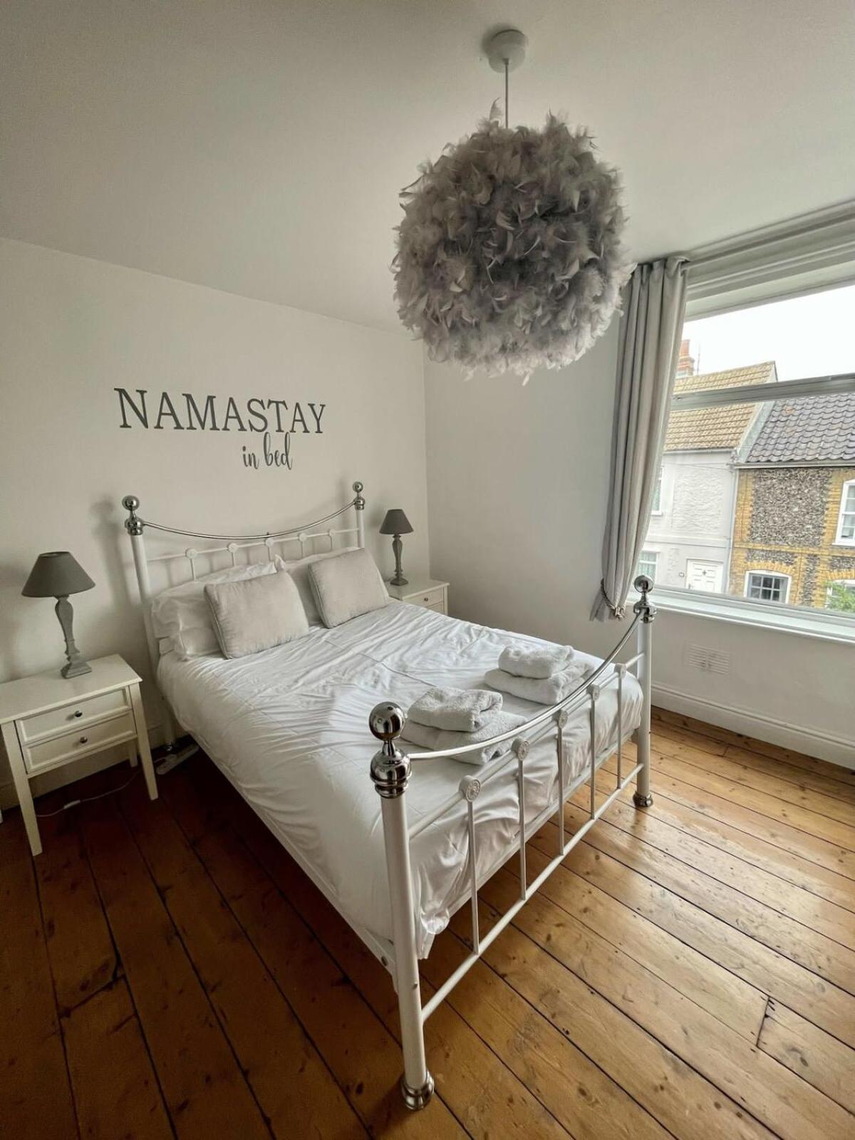 Cosy 2 Bedroom Victorian Townhouse In The Town Centre Bury St. Edmunds Exterior foto
